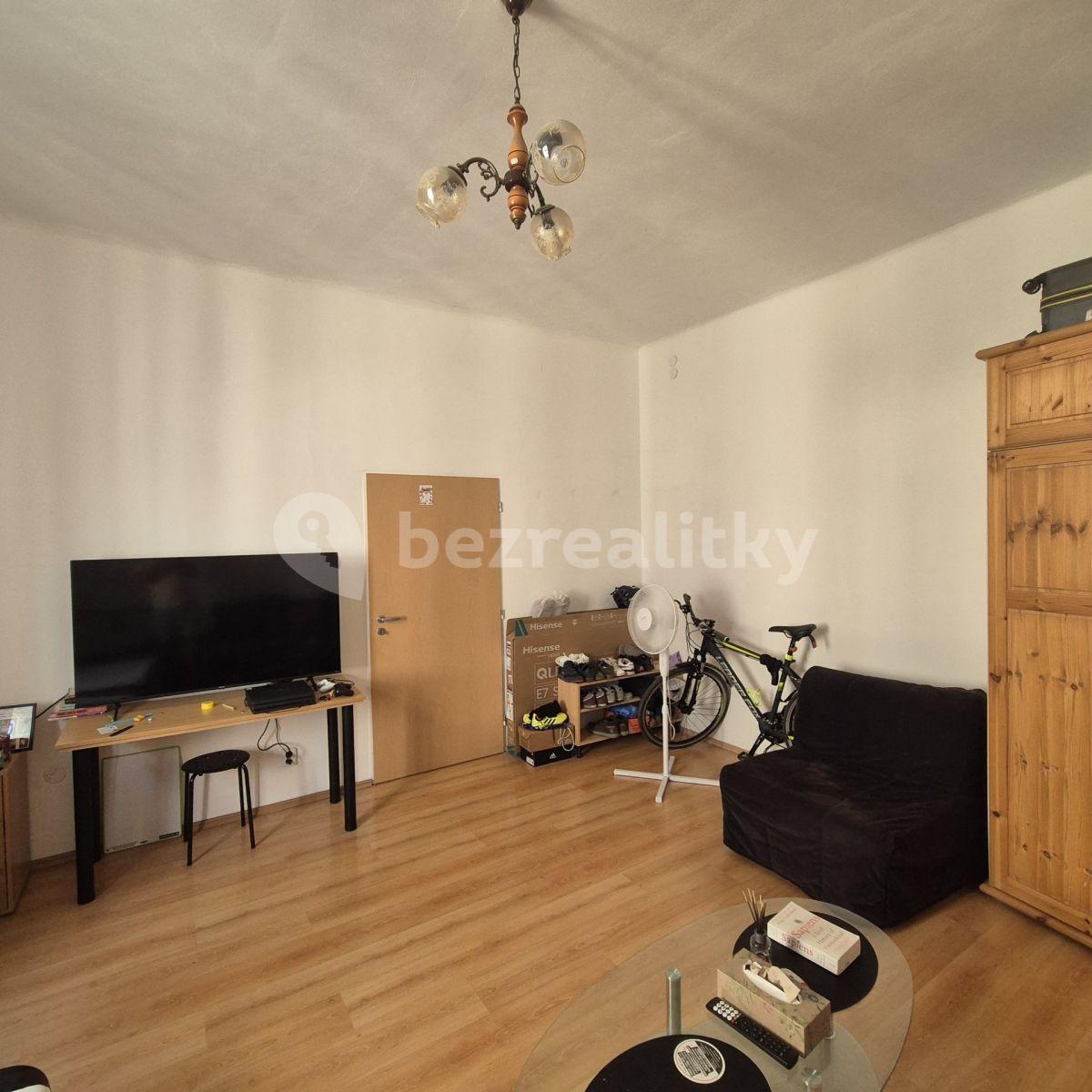 2 bedroom with open-plan kitchen flat to rent, 83 m², Soukenická, Brno, Jihomoravský Region