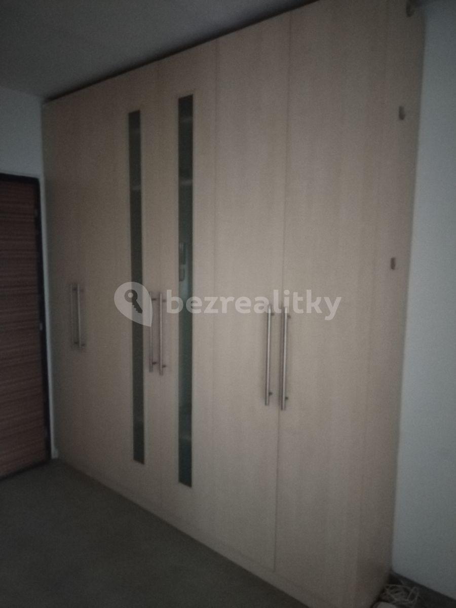 1 bedroom with open-plan kitchen flat to rent, 48 m², Řitka, Středočeský Region