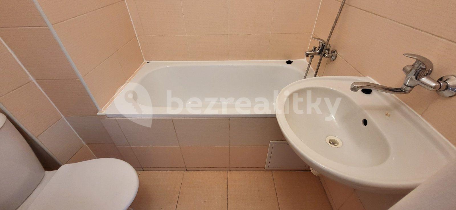 1 bedroom flat to rent, 34 m², U Topolů, Havířov, Moravskoslezský Region