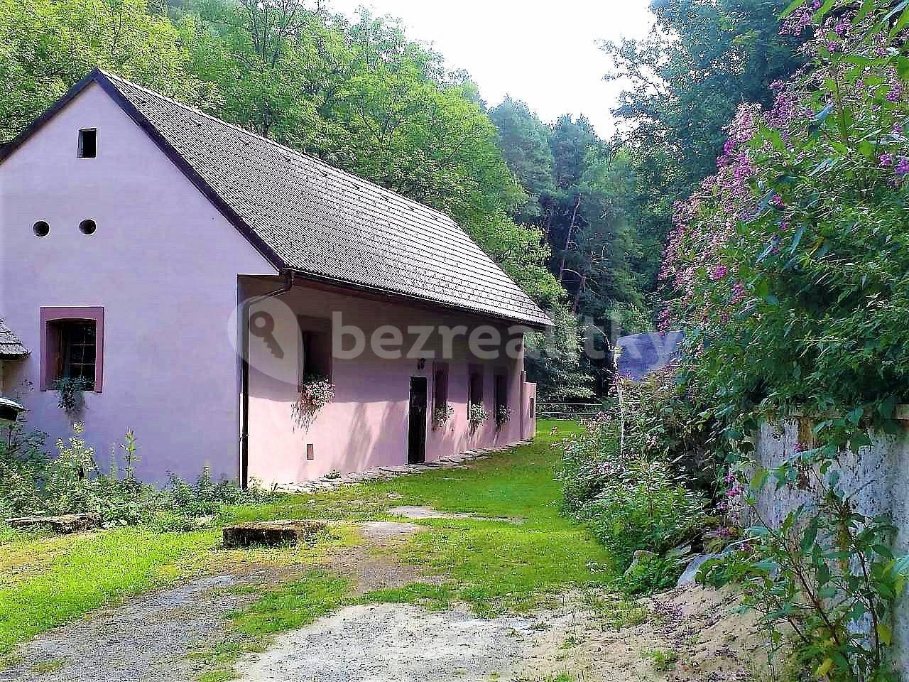 recreational property to rent, 0 m², Stráž nad Nežárkou, Jihočeský Region