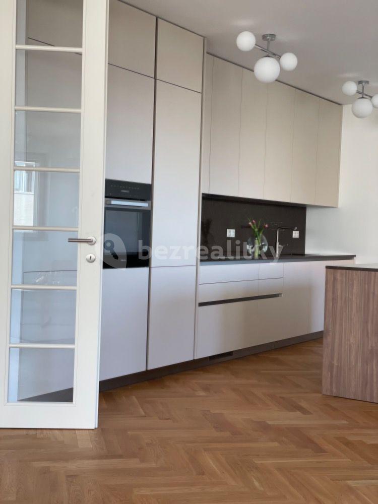 2 bedroom with open-plan kitchen flat to rent, 172 m², Hradešínská, Prague, Prague