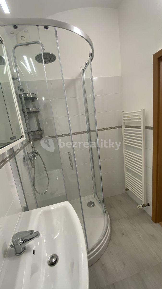 1 bedroom flat to rent, 37 m², U Dráhy, Plzeň, Plzeňský Region