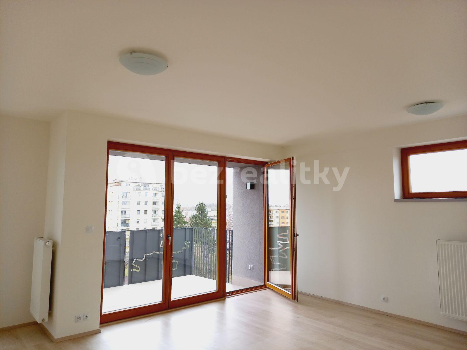 1 bedroom with open-plan kitchen flat to rent, 60 m², Tovární, Čelákovice, Středočeský Region