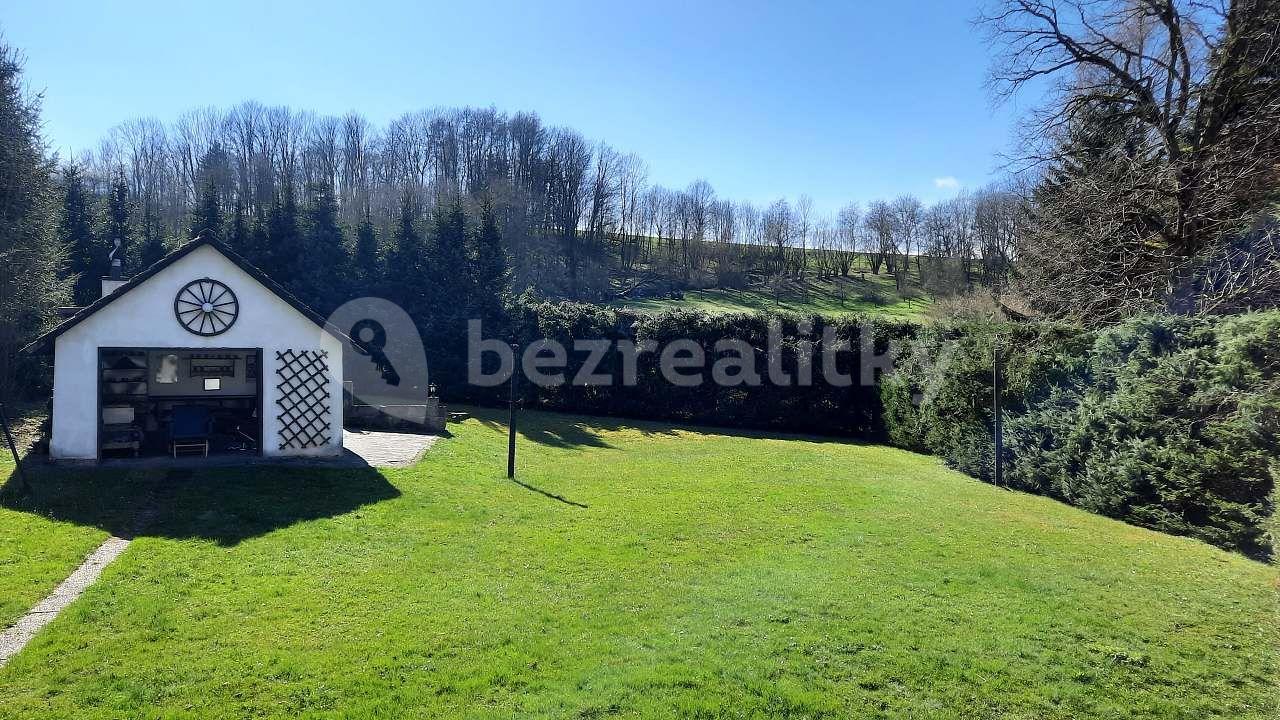 recreational property to rent, 0 m², Rovensko pod Troskami, Liberecký Region