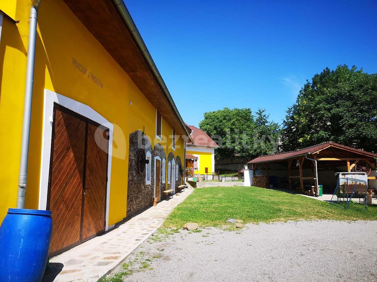 recreational property to rent, 0 m², Želeč, Jihočeský Region