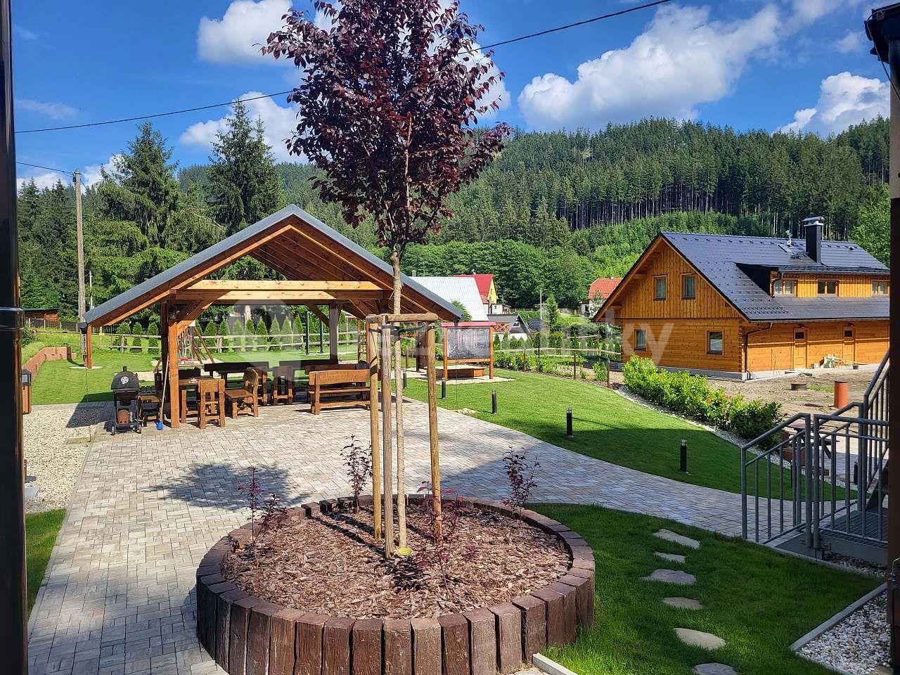 recreational property to rent, 0 m², Prostřední Bečva, Zlínský Region