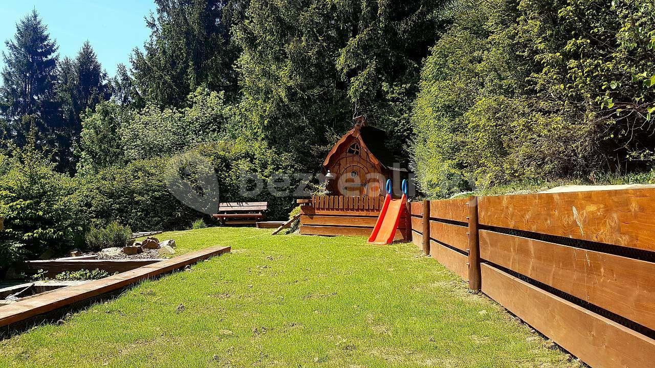 recreational property to rent, 0 m², Vápenice, Zlínský Region