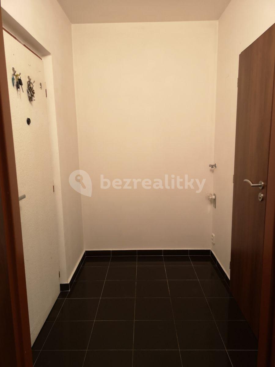 Studio flat to rent, 30 m², Benešovská, Kladno, Středočeský Region