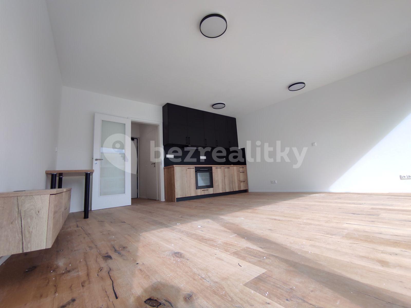 Studio flat to rent, 38 m², Kurandové, Prague, Prague