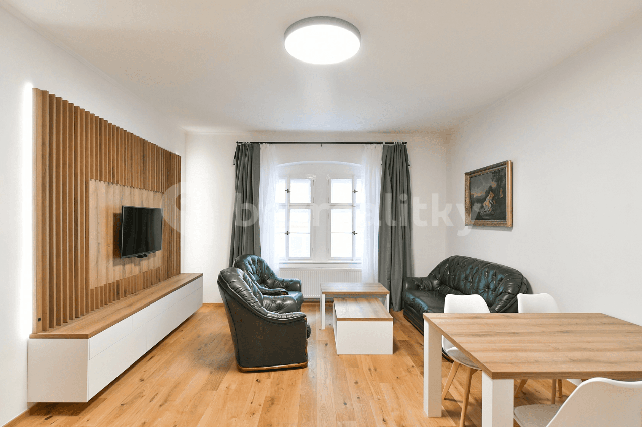 4 bedroom flat to rent, 196 m², Anenská, Prague, Prague