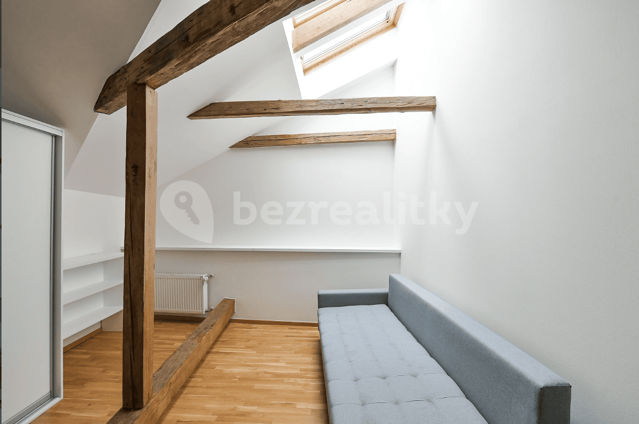 4 bedroom flat to rent, 196 m², Anenská, Prague, Prague