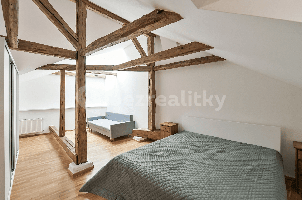 4 bedroom flat to rent, 196 m², Anenská, Prague, Prague