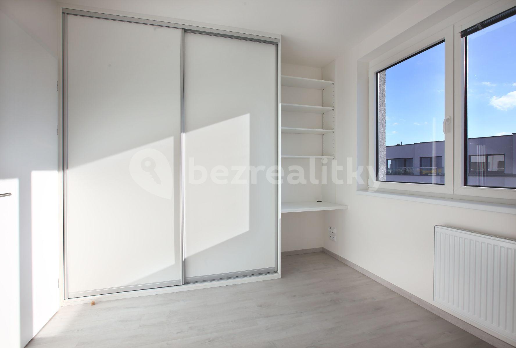 1 bedroom with open-plan kitchen flat to rent, 52 m², Svitákova, Prague, Prague