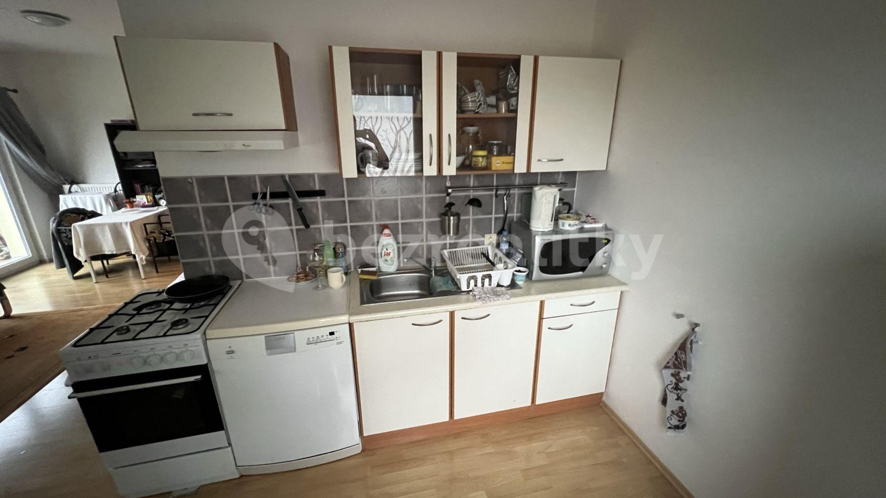 Studio flat to rent, 35 m², Pod Hloubětínskou zastávkou, Prague, Prague