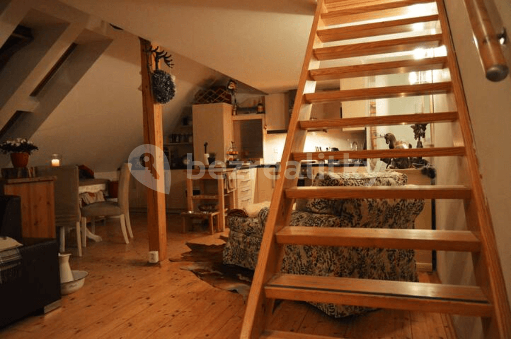 1 bedroom with open-plan kitchen flat to rent, 92 m², Československé armády, Prague, Prague