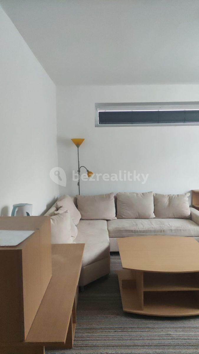 3 bedroom flat to rent, 15 m², Selicharova, Hradec Králové, Královéhradecký Region