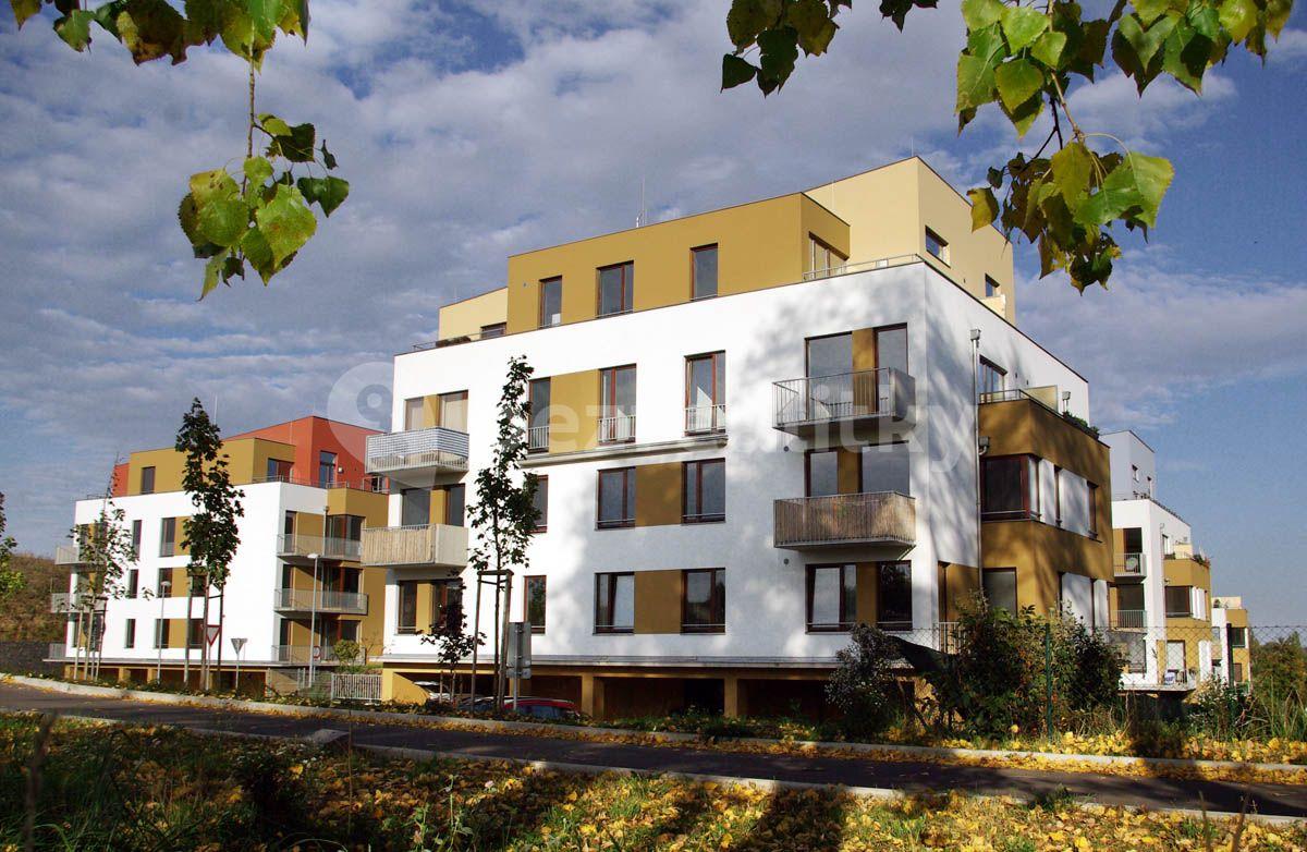 2 bedroom with open-plan kitchen flat to rent, 84 m², Dragounská, Prague, Prague