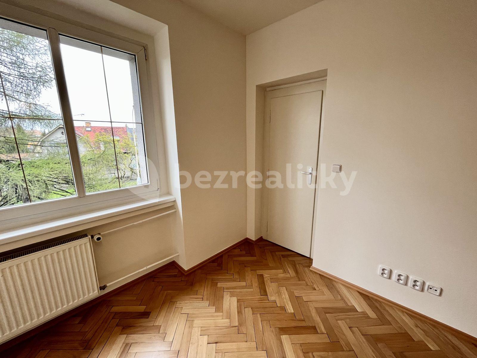 1 bedroom with open-plan kitchen flat to rent, 64 m², Josefa Čapka, Kladno, Středočeský Region