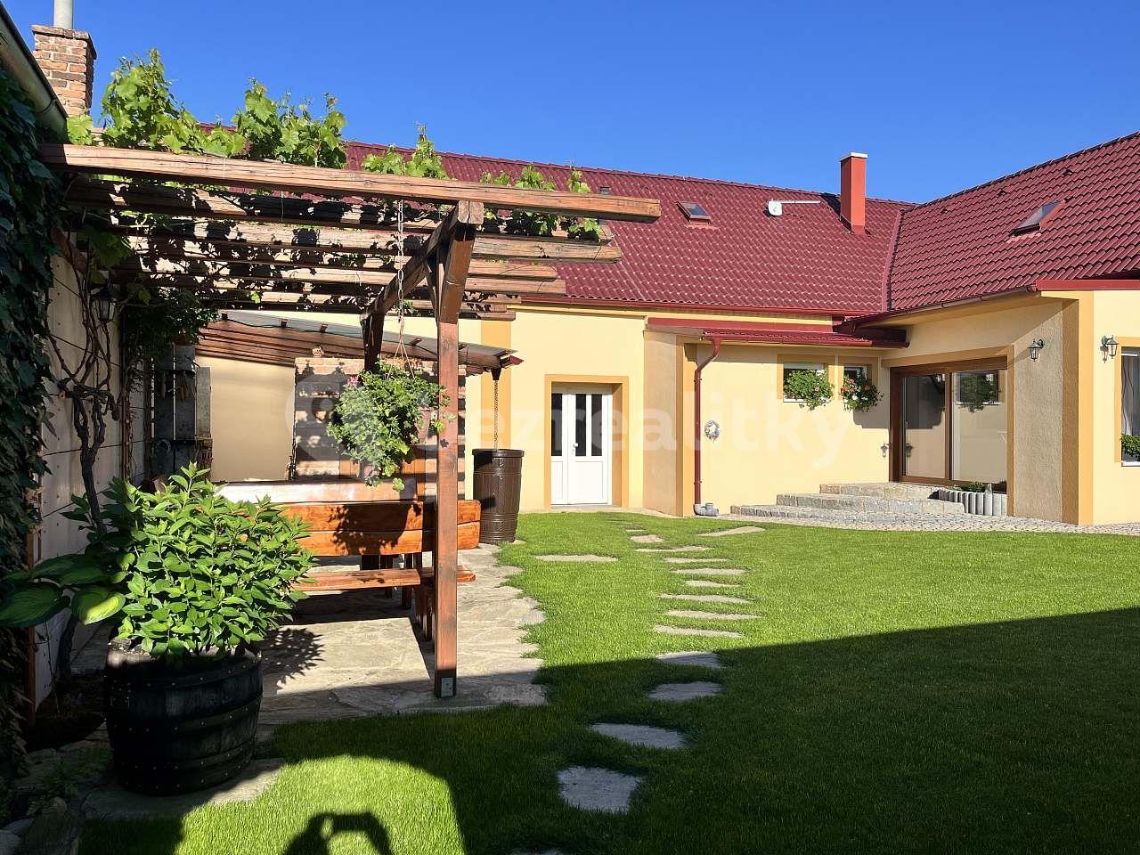 recreational property to rent, 0 m², Krhovice, Jihomoravský Region