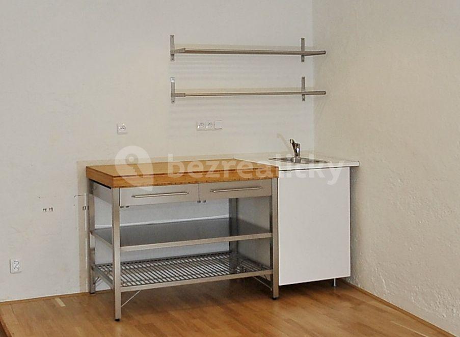 Studio flat to rent, 23 m², Přístavní, Prague, Prague