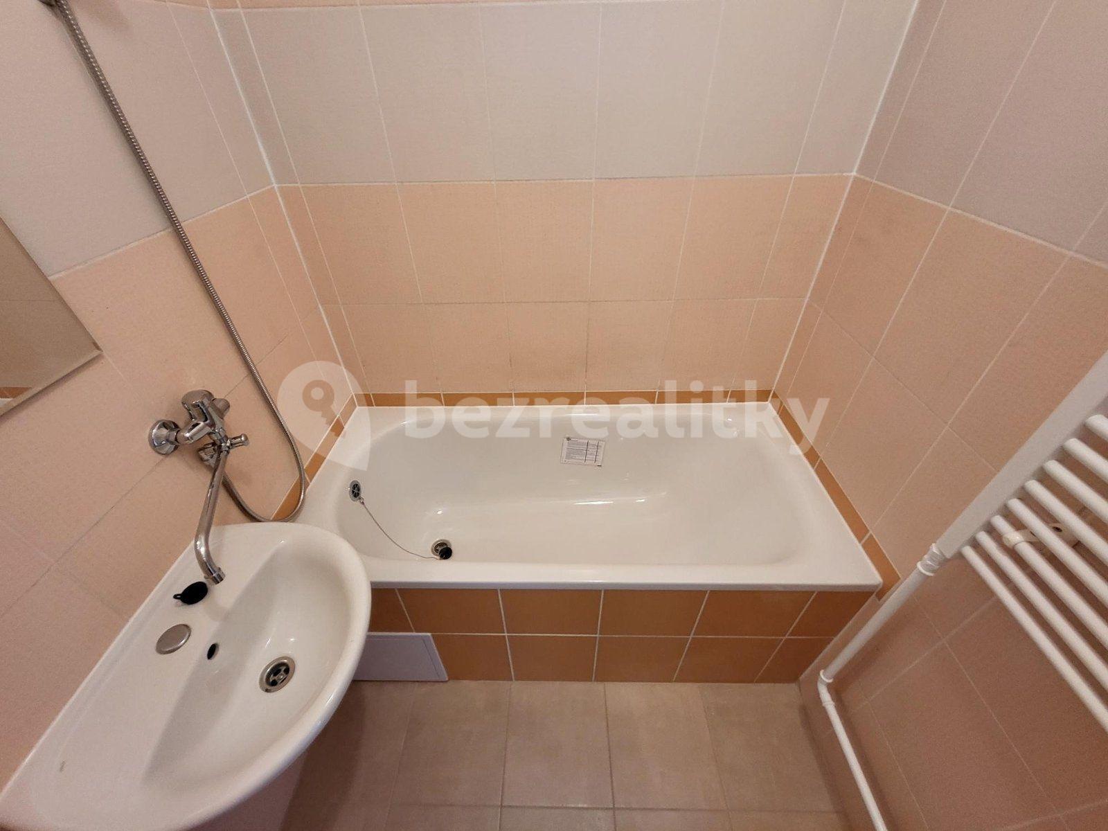 2 bedroom flat to rent, 51 m², Školská, Karviná, Moravskoslezský Region