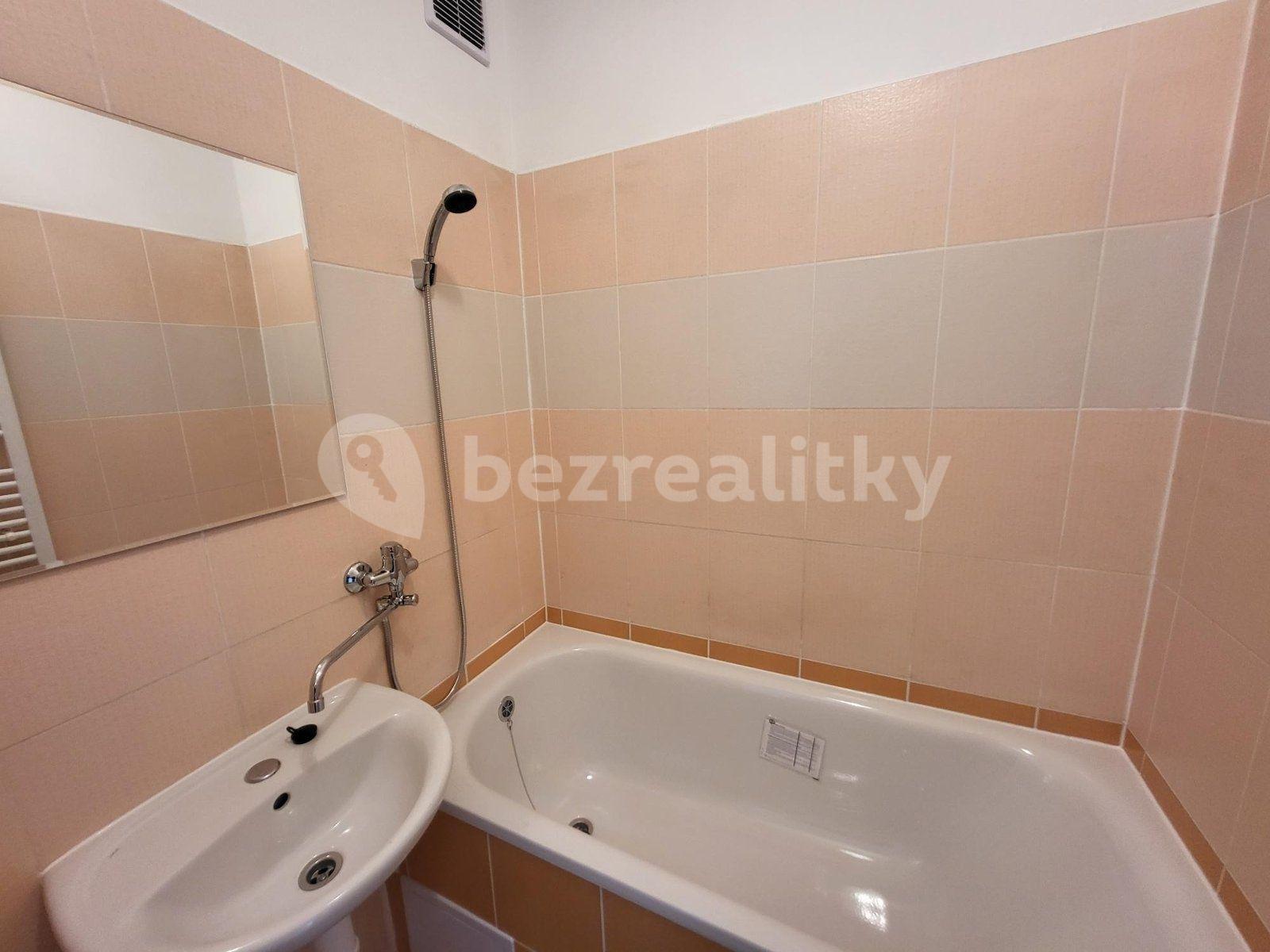 2 bedroom flat to rent, 51 m², Školská, Karviná, Moravskoslezský Region