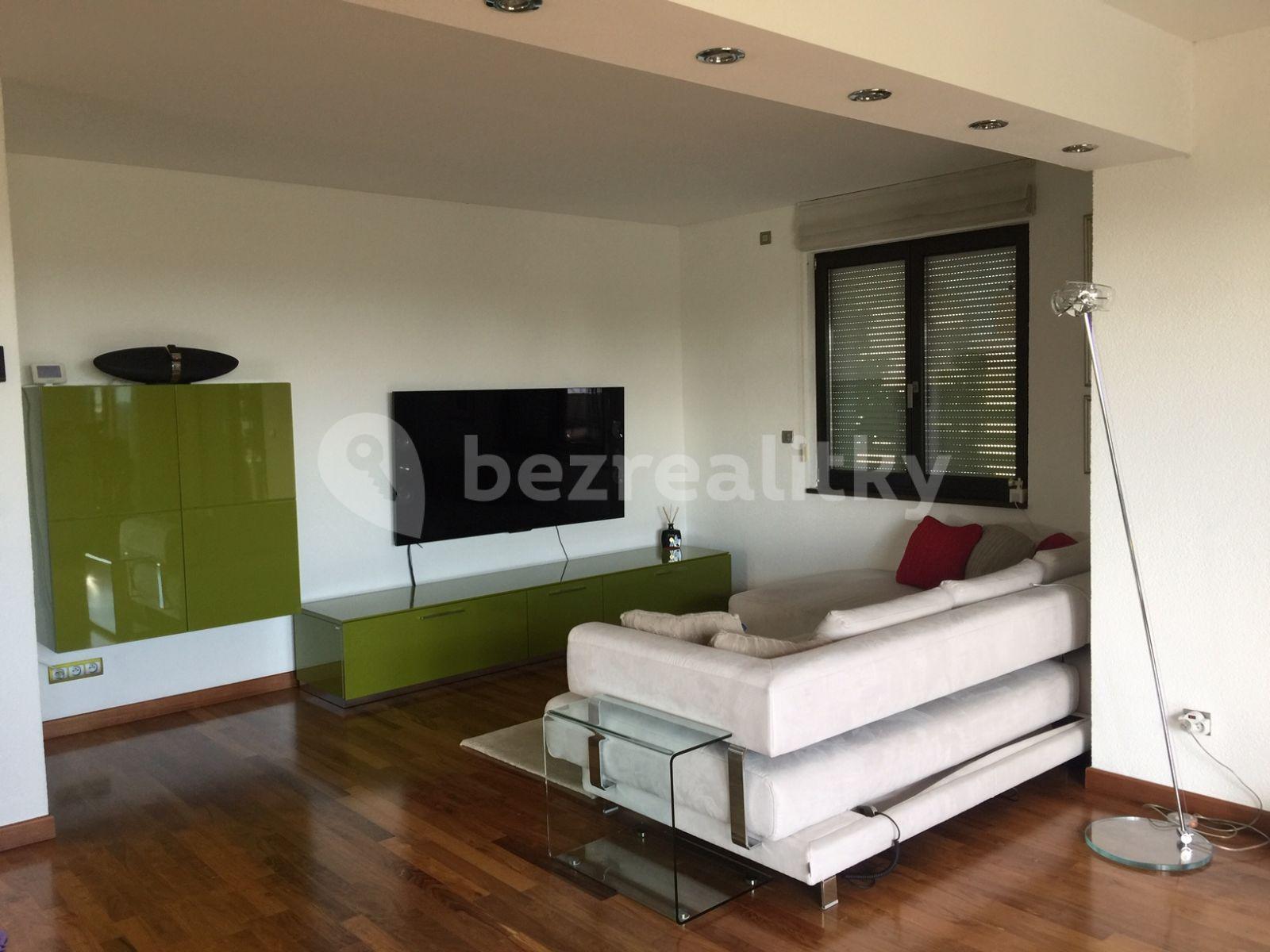 3 bedroom with open-plan kitchen flat for sale, 201 m², Marciho, Prague, Prague