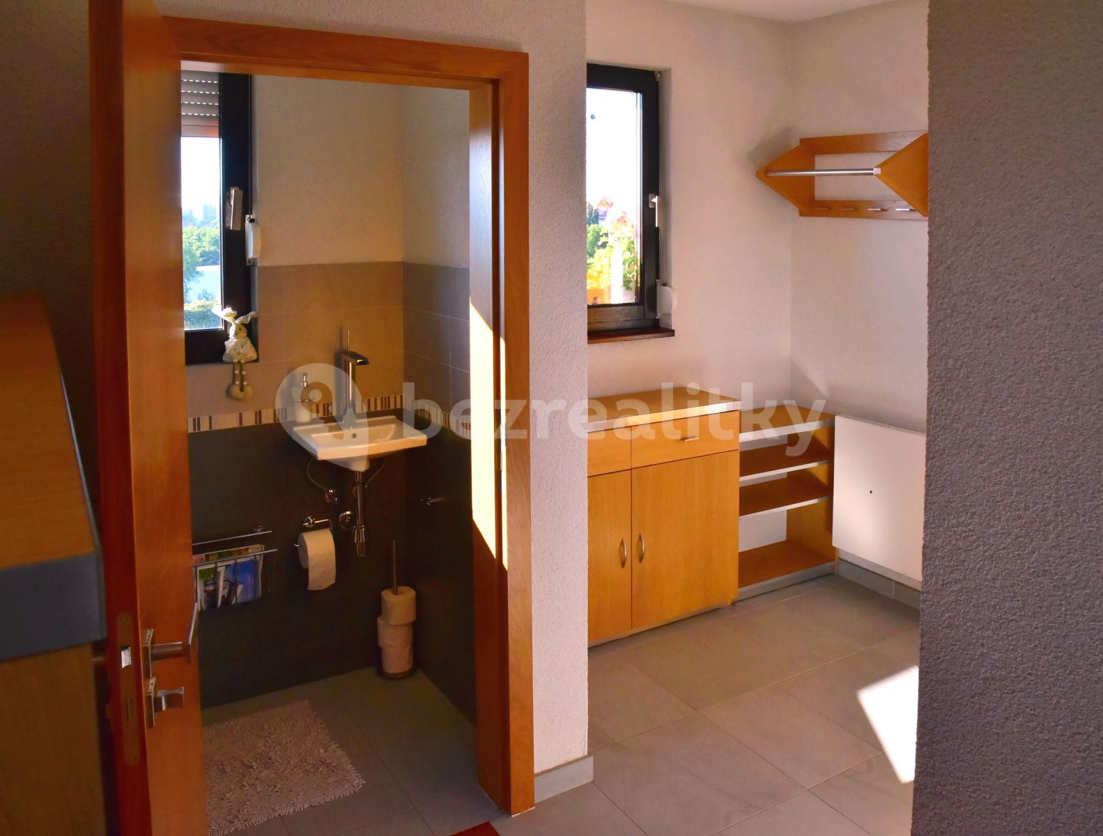 3 bedroom with open-plan kitchen flat for sale, 201 m², Marciho, Prague, Prague