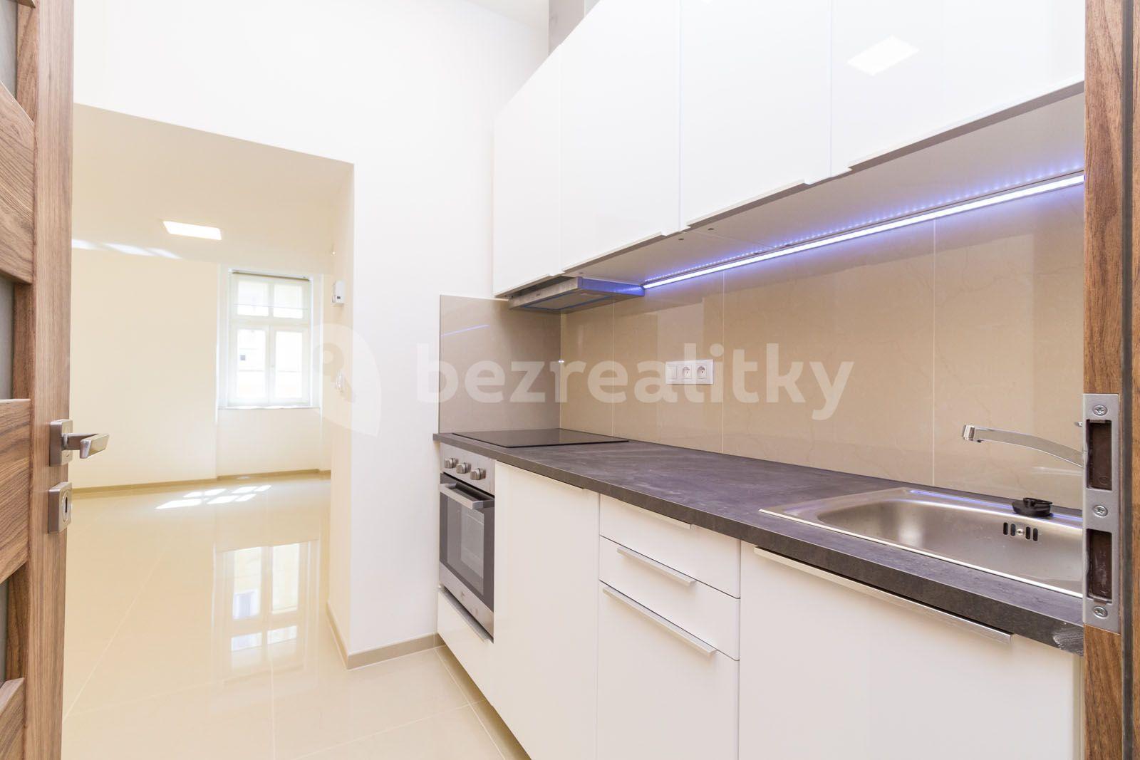 Studio flat to rent, 30 m², Milíčova, Prague, Prague