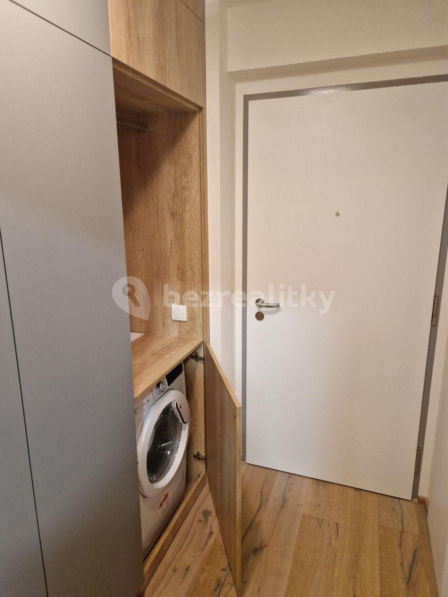 Studio flat to rent, 36 m², Prague, Prague