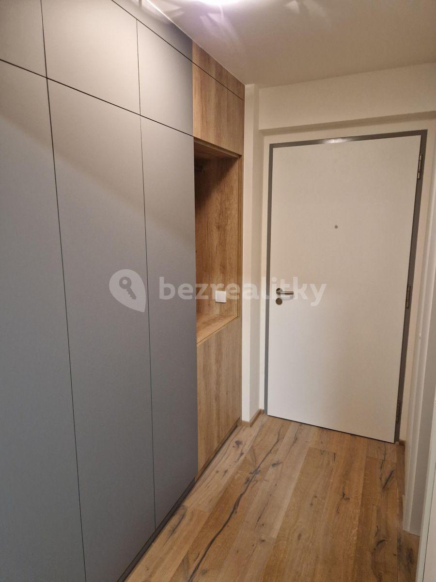 Studio flat to rent, 36 m², Prague, Prague