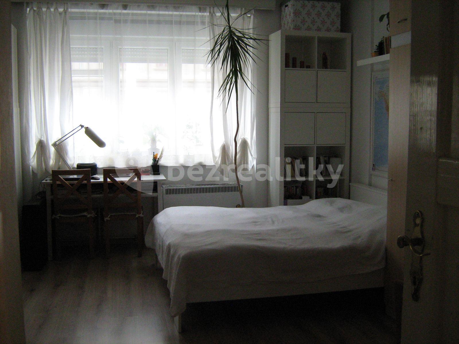 2 bedroom flat to rent, 51 m², Podbabská, Prague, Prague