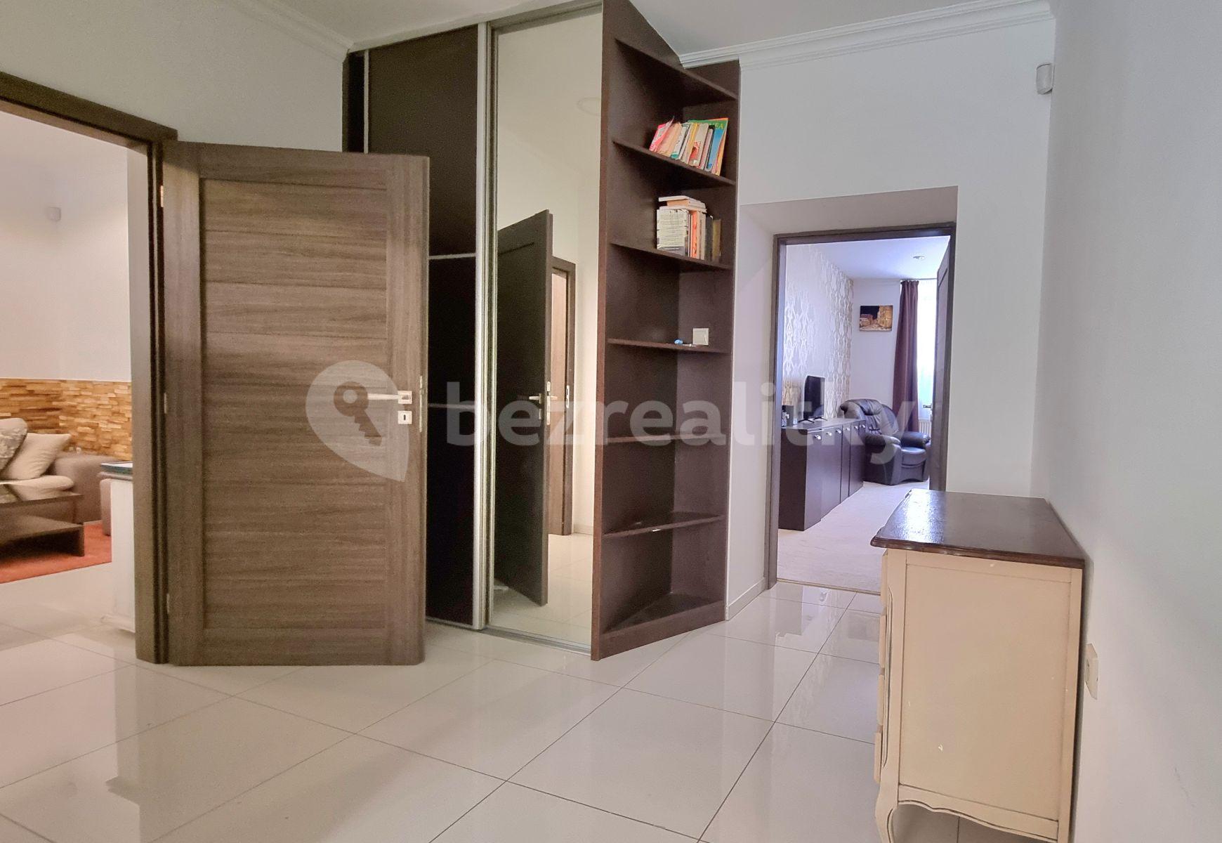 3 bedroom flat to rent, 95 m², Kozia, Bratislava - mestská časť Staré Mesto, Bratislavský Region