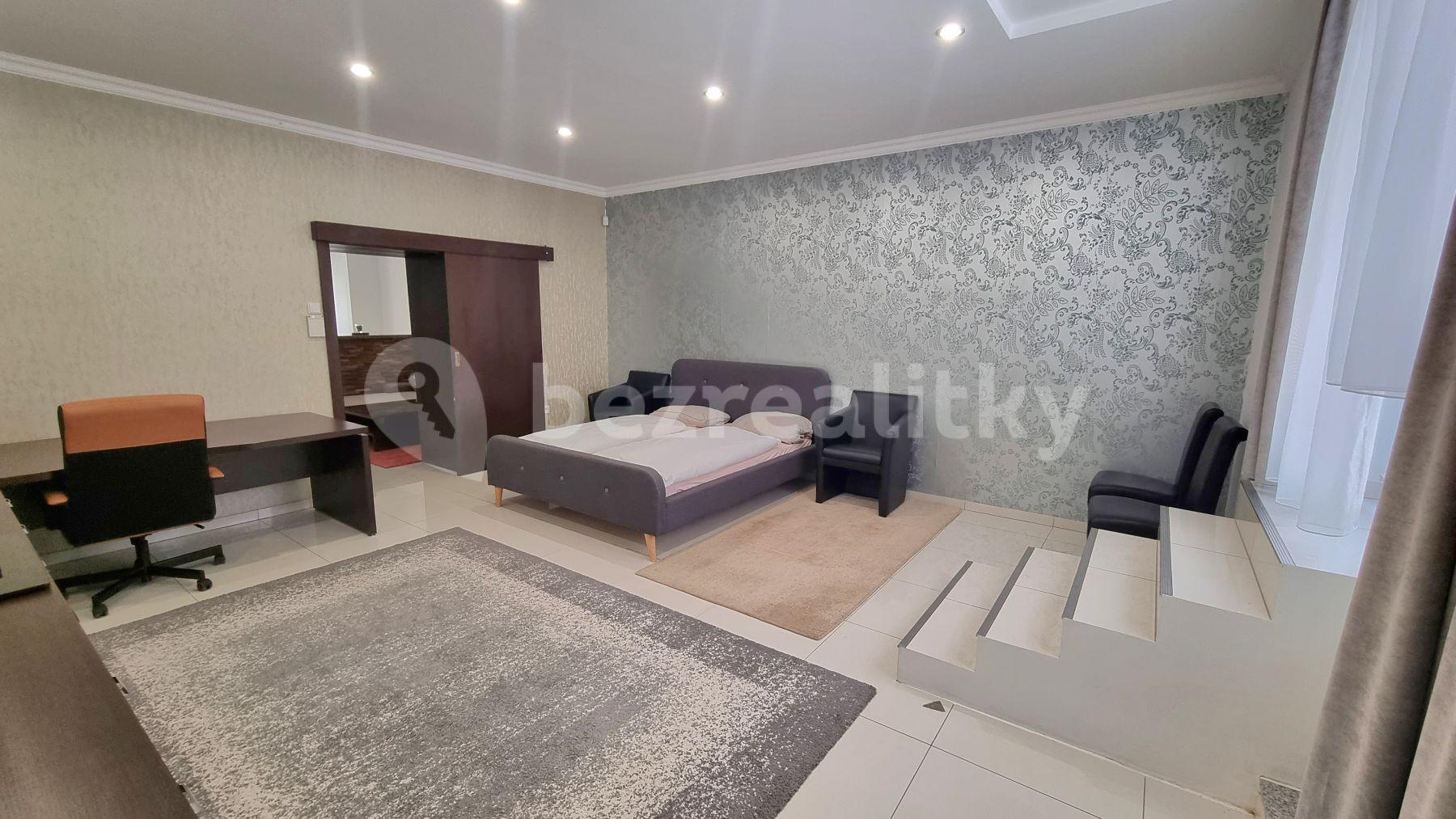 3 bedroom flat to rent, 95 m², Kozia, Bratislava - mestská časť Staré Mesto, Bratislavský Region