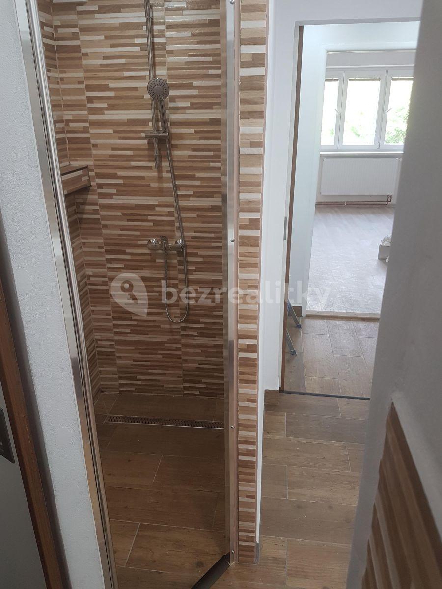 2 bedroom flat to rent, 56 m², Leoše Janáčka, Jihlava, Vysočina Region