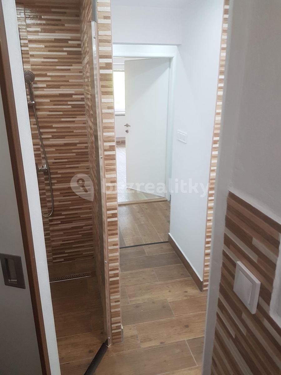 2 bedroom flat to rent, 56 m², Leoše Janáčka, Jihlava, Vysočina Region