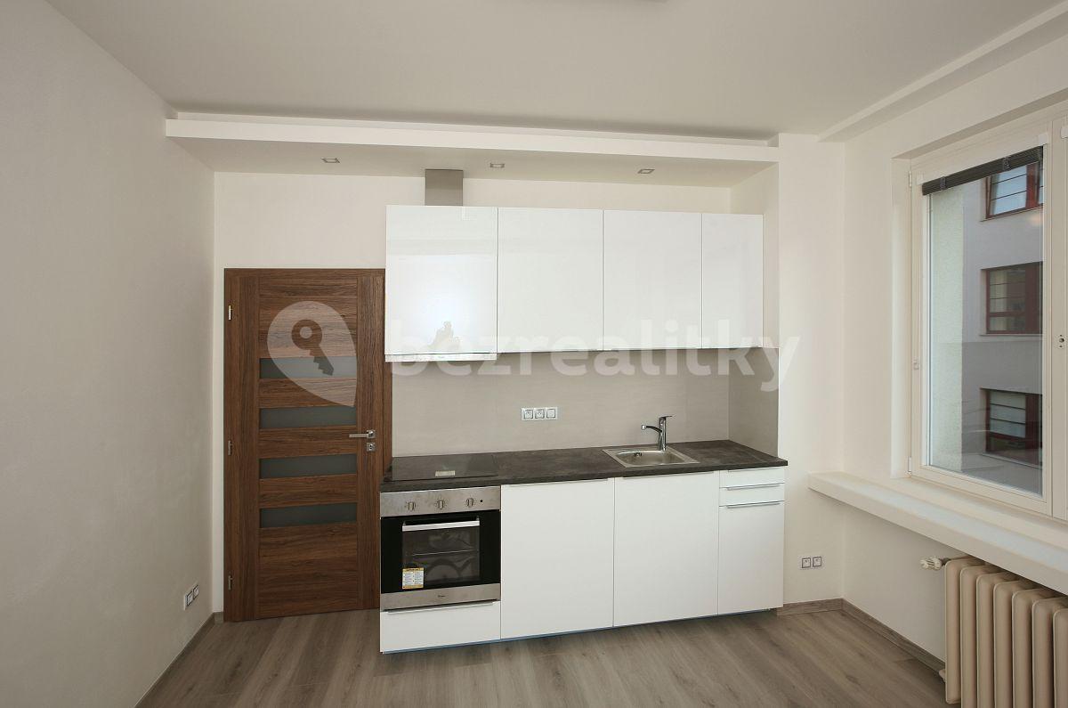 Studio flat to rent, 22 m², Thámova, Prague, Prague