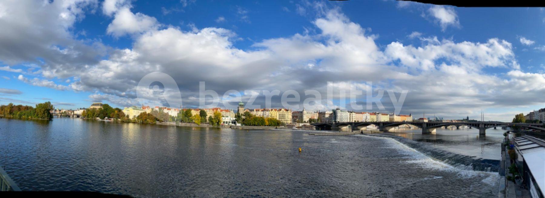 Studio flat to rent, 26 m², U Nikolajky, Prague, Prague