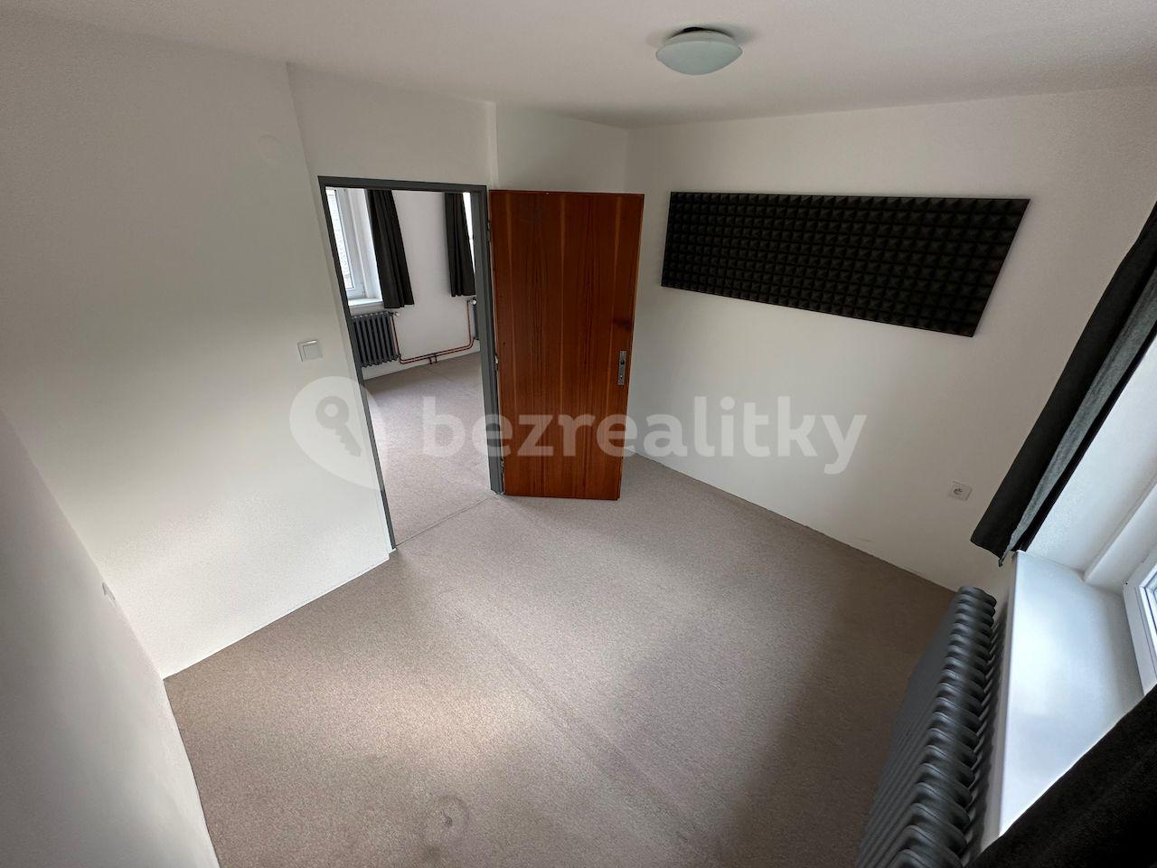 1 bedroom with open-plan kitchen flat to rent, 64 m², Hálkova, Úvaly, Středočeský Region