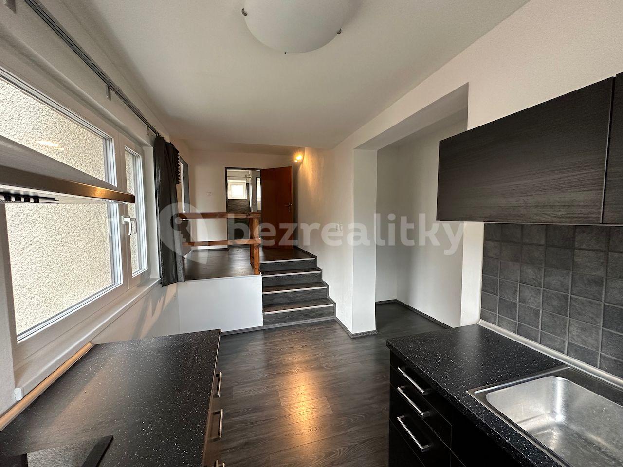 1 bedroom with open-plan kitchen flat to rent, 64 m², Hálkova, Úvaly, Středočeský Region