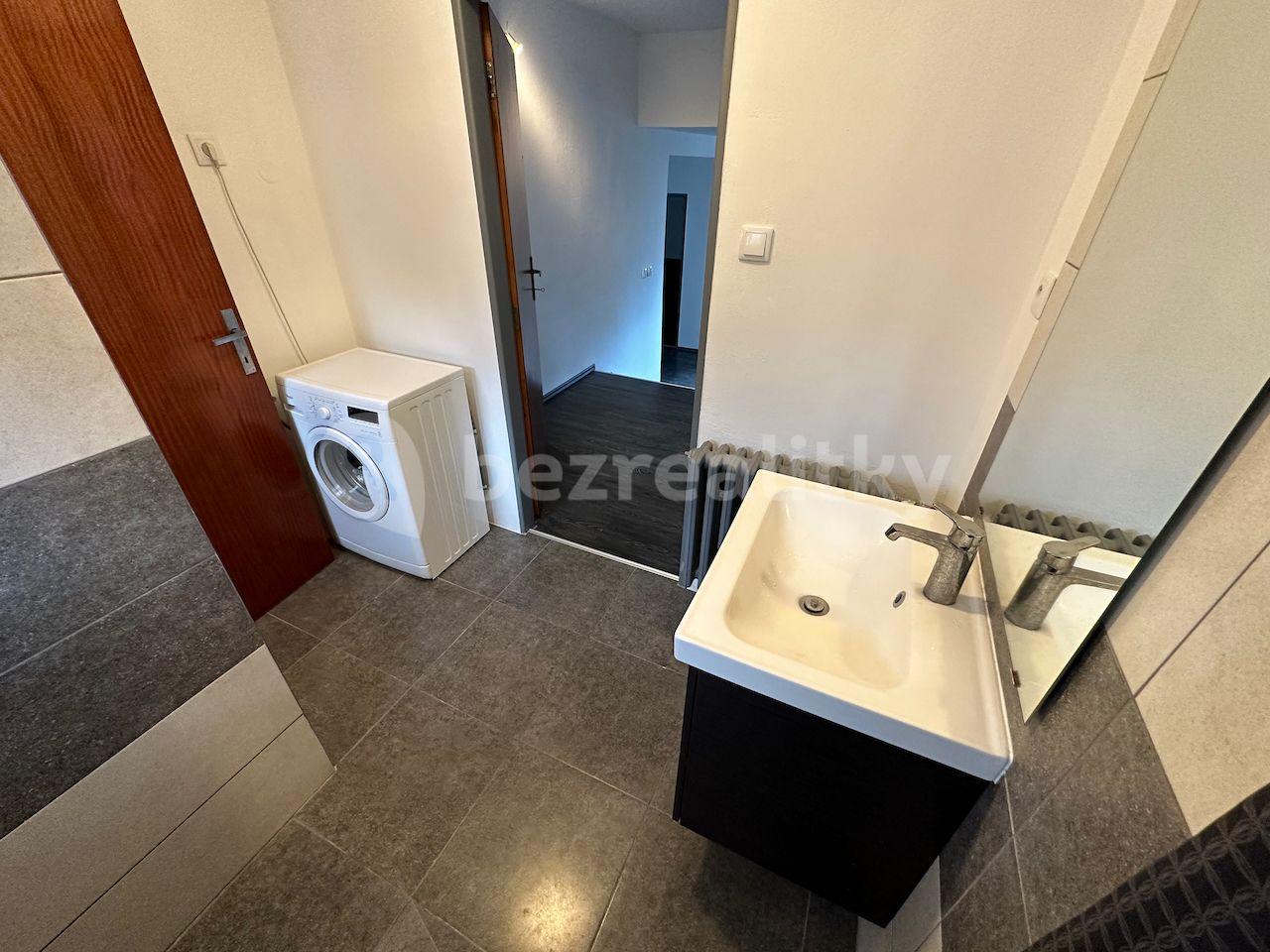 1 bedroom with open-plan kitchen flat to rent, 64 m², Hálkova, Úvaly, Středočeský Region