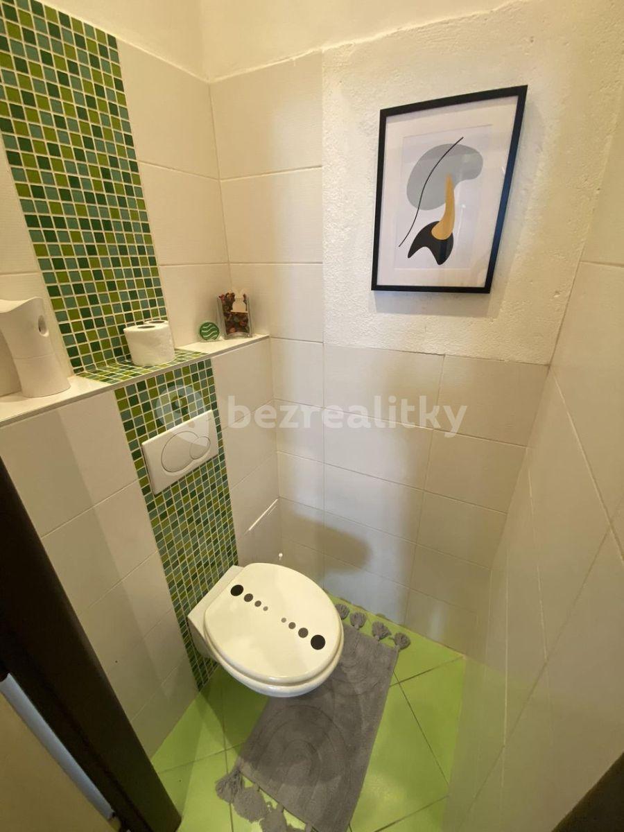 2 bedroom flat to rent, 45 m², Přístavní, Prague, Prague