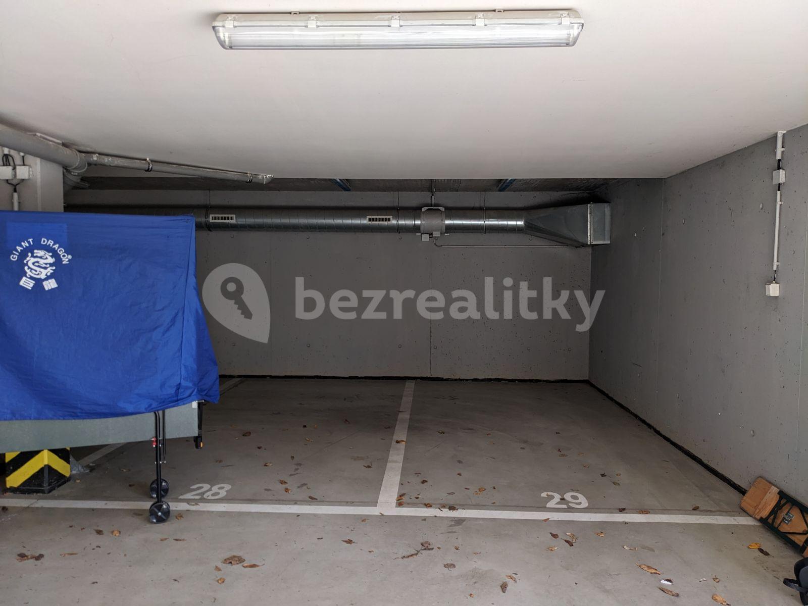 garage to rent, 12 m², Fantova, Brno, Jihomoravský Region