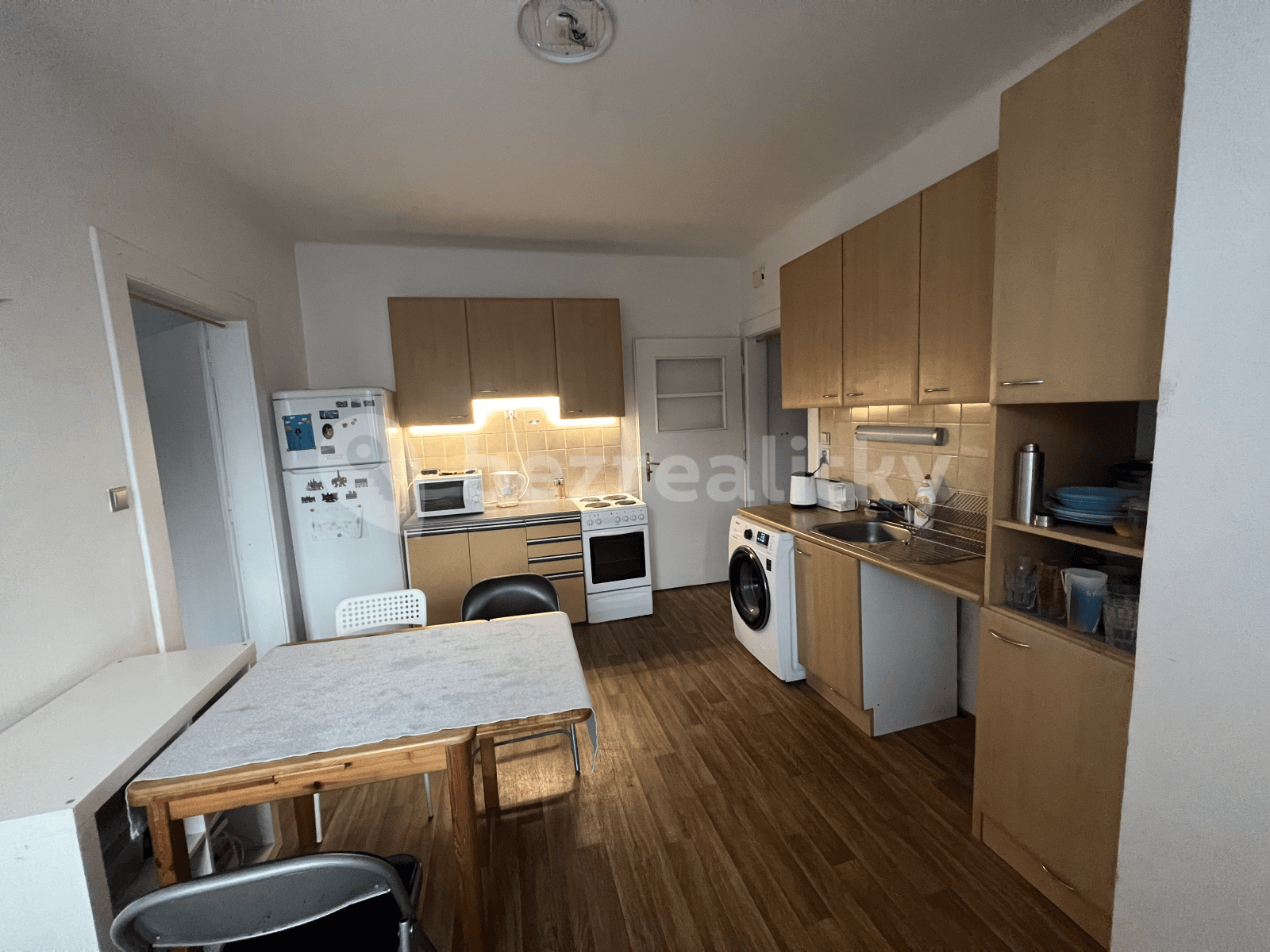 1 bedroom with open-plan kitchen flat to rent, 73 m², Josefa Čapka, Kladno, Středočeský Region