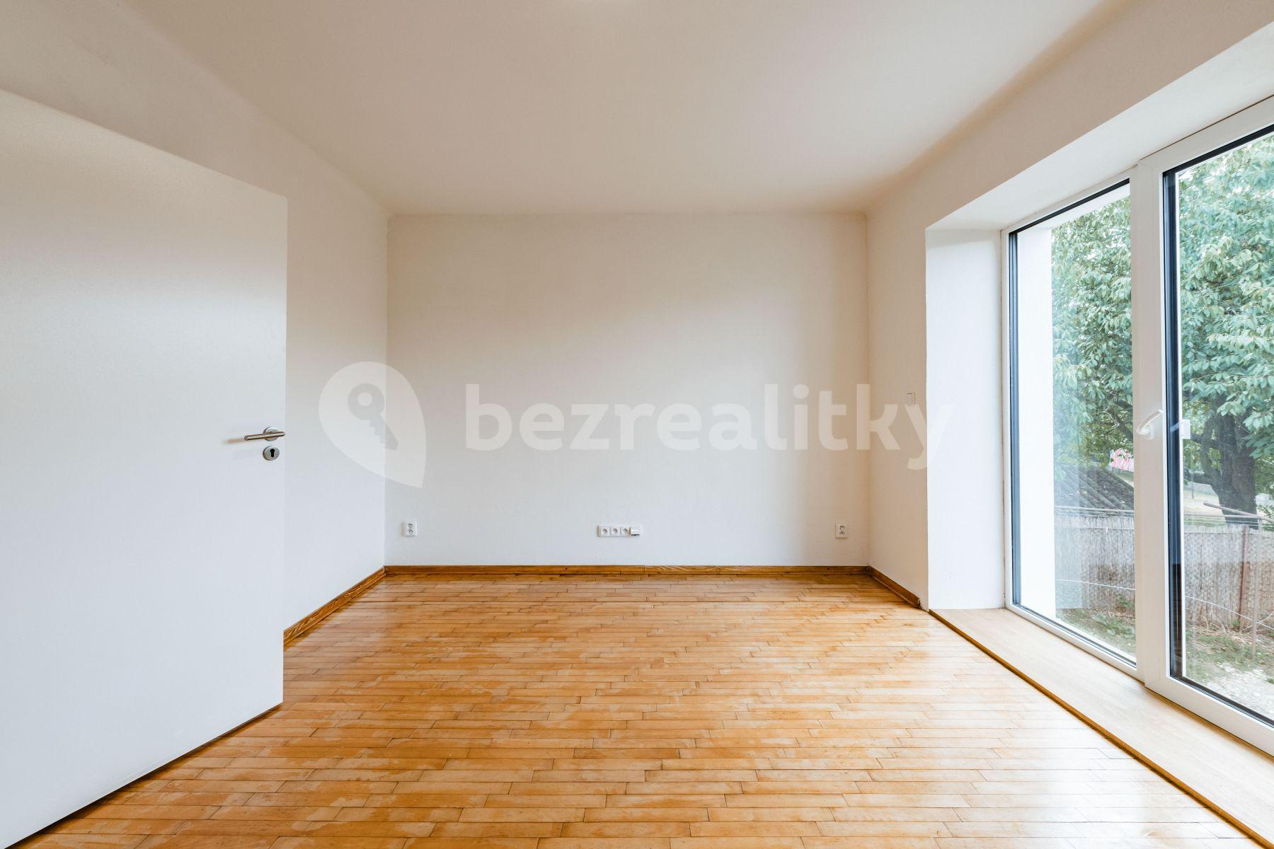 2 bedroom with open-plan kitchen flat to rent, 59 m², Strkovská, Planá nad Lužnicí, Jihočeský Region