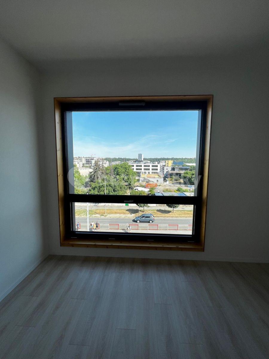 Studio flat to rent, 31 m², Poděbradská, Prague, Prague