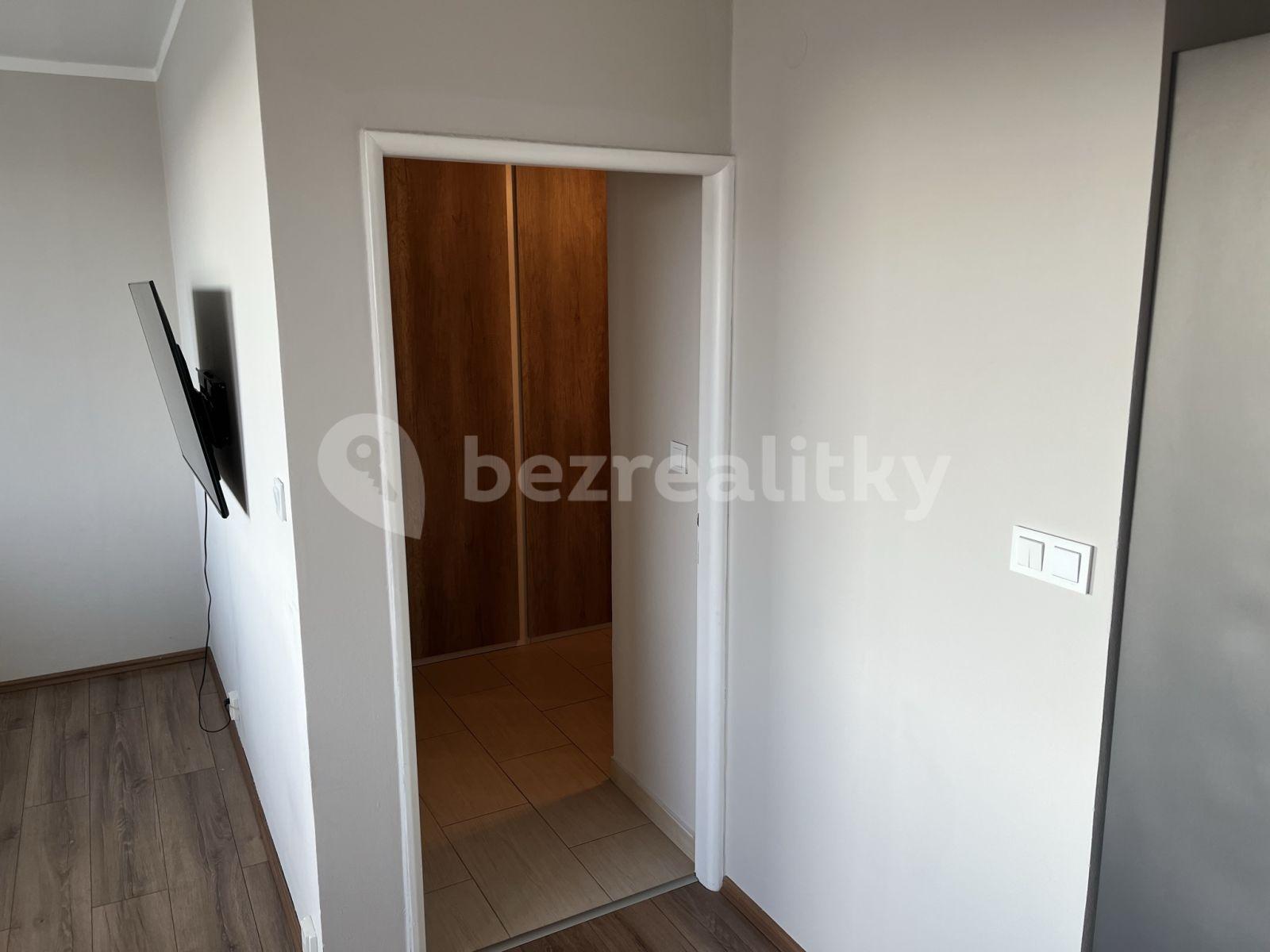 Studio flat to rent, 35 m², Vysočanská, Prague, Prague