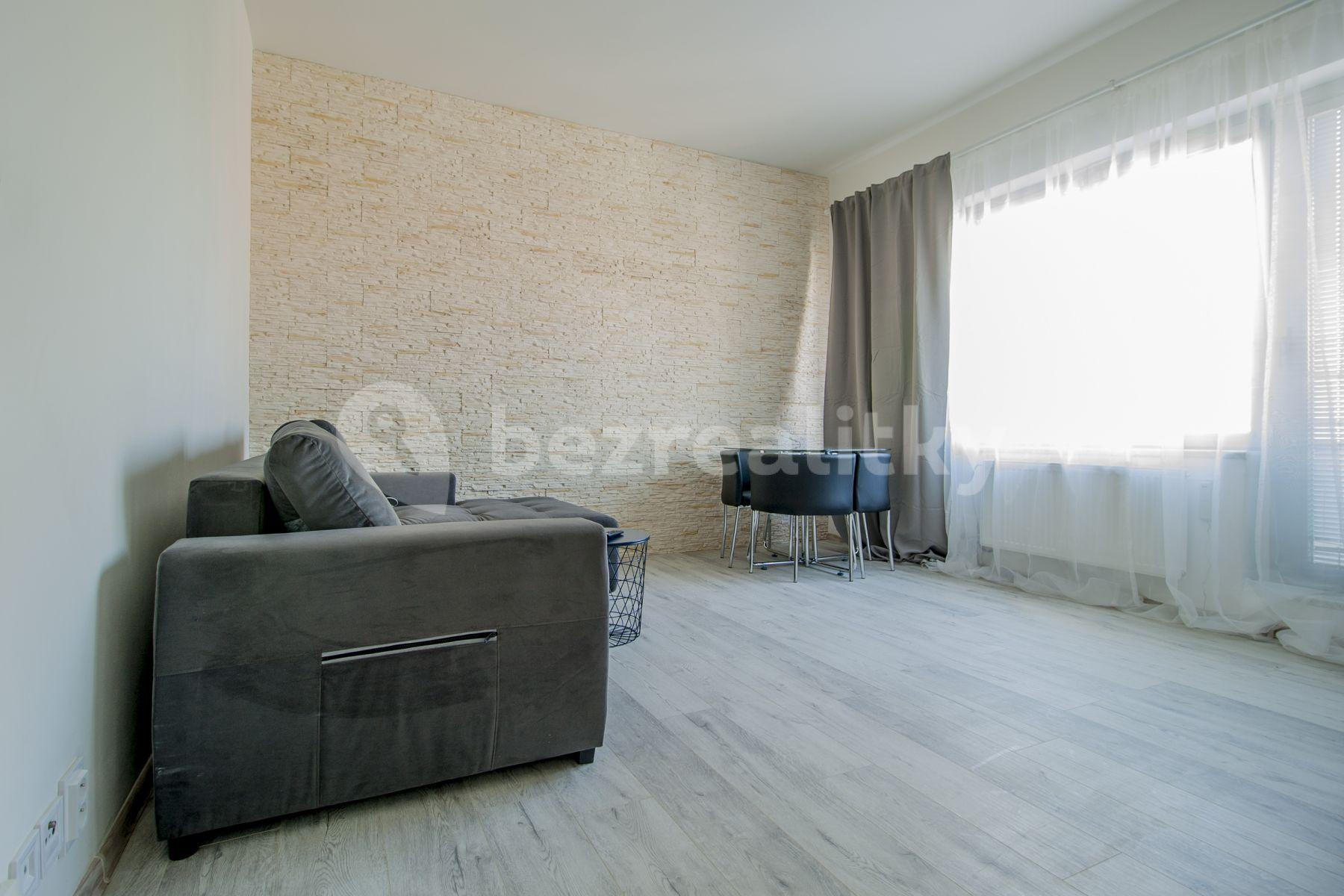 Studio flat to rent, 36 m², Václavské náměstí, Prague, Prague