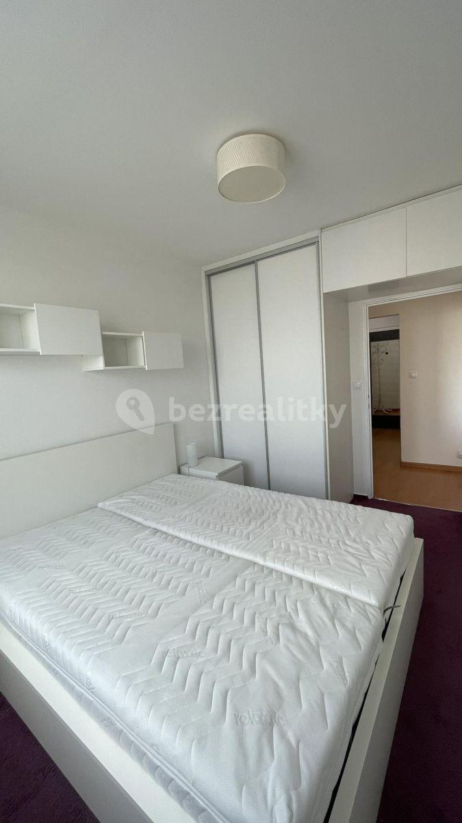 1 bedroom with open-plan kitchen flat to rent, 42 m², Růženínská, Prague, Prague