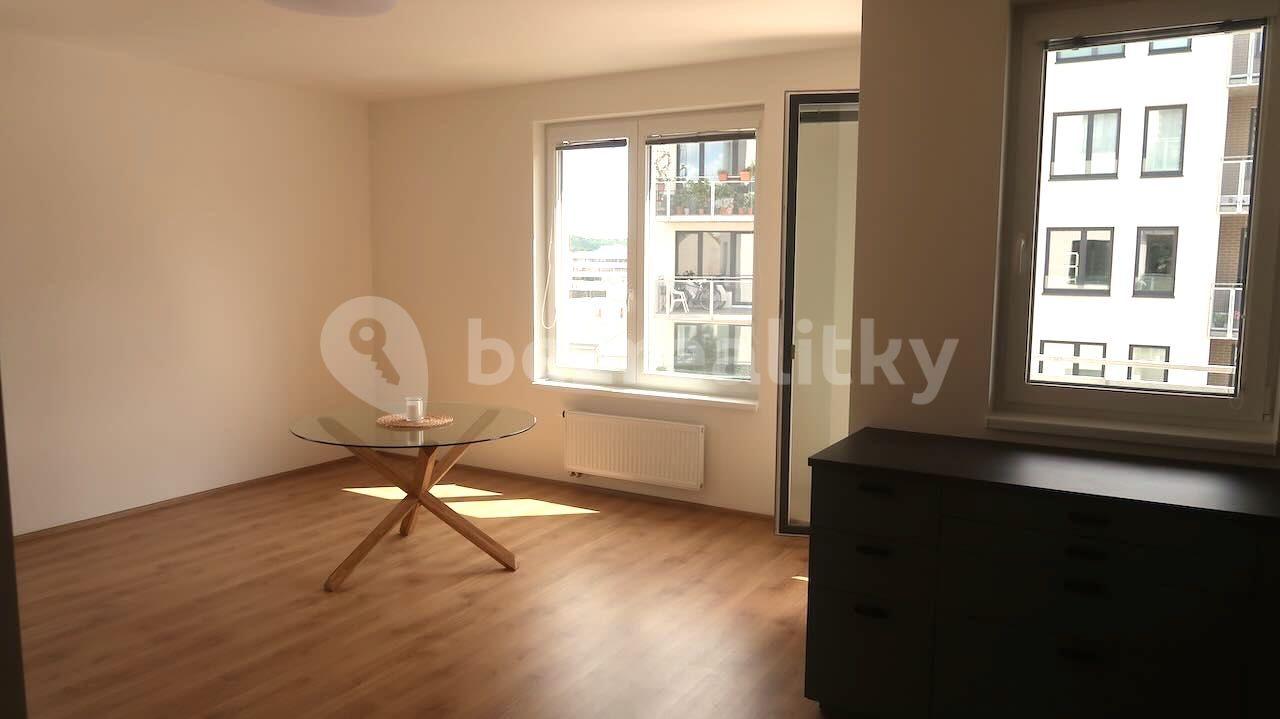 2 bedroom with open-plan kitchen flat to rent, 77 m², Čerpadlová, Prague, Prague